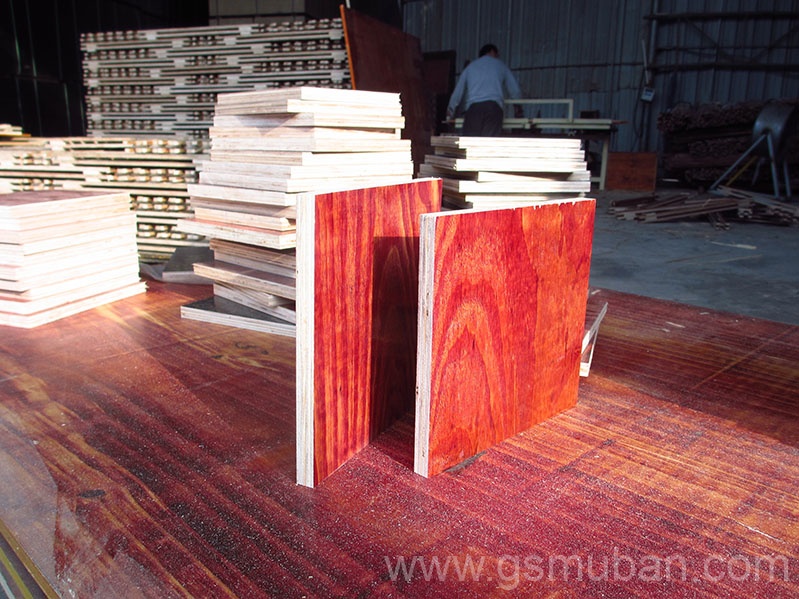 建筑模板廠家怎么選?10年采購(gòu)經(jīng)理的避坑秘籍 建筑模板廠家怎么選?10年采購(gòu)經(jīng)理的避坑秘籍