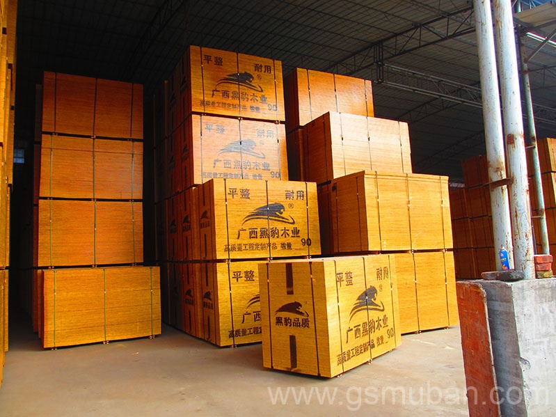 在高層建筑中,建筑模板和建筑木方搭配技巧 在高層建筑中,建筑模板和建筑木方搭配技巧